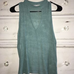 really cute clothes that have never been worn!!